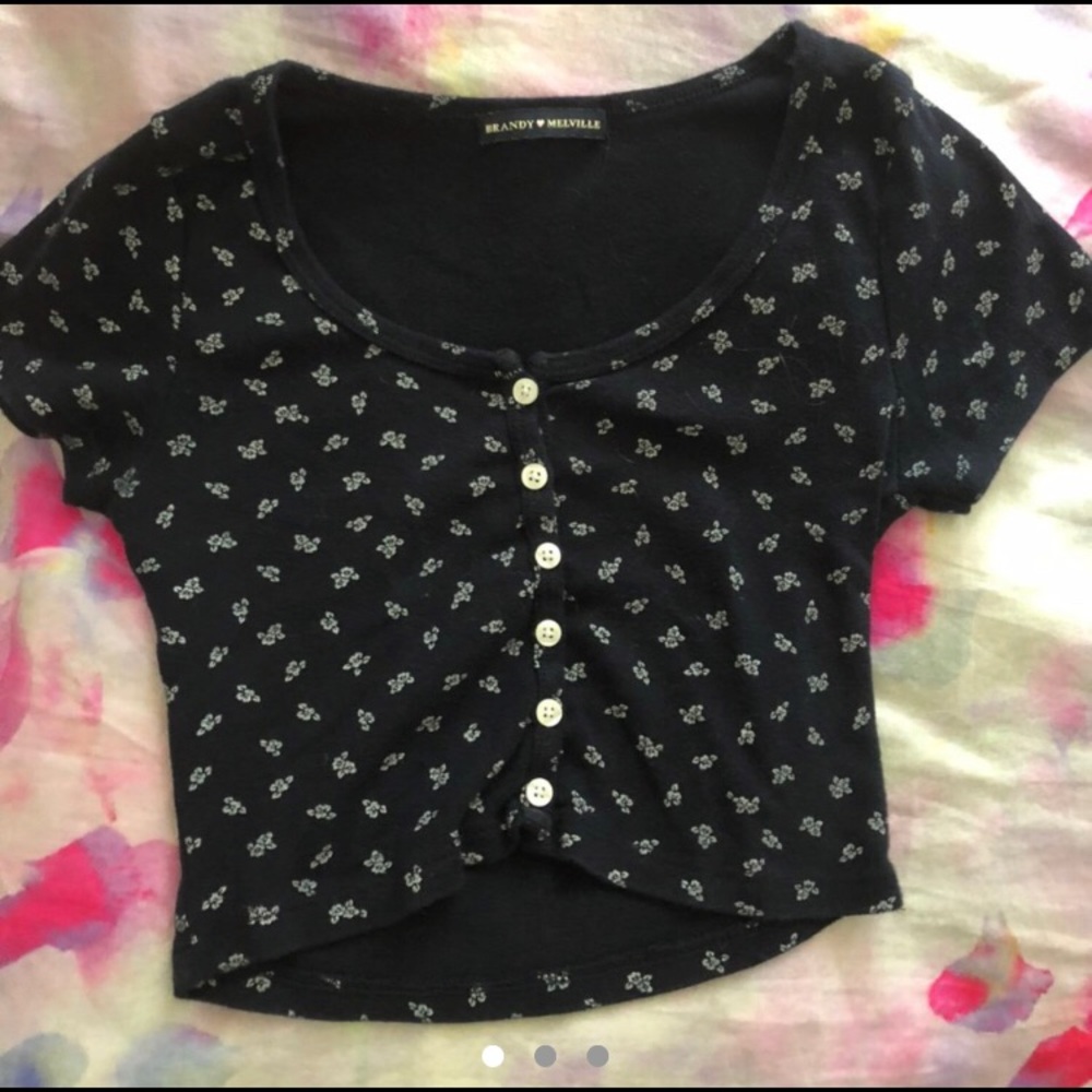 Brandy Melville Zelly Top